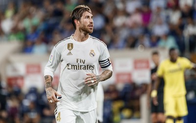 香蕉体育热评-伯贝又进球领跑射手榜